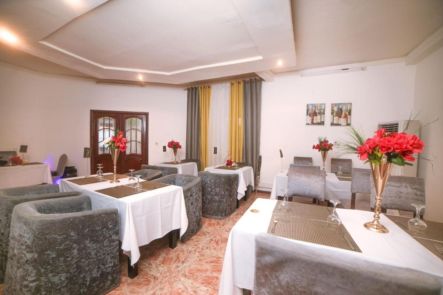 Les Residences De La Providence - Appart Hotel Yaoundé Kültér fotó